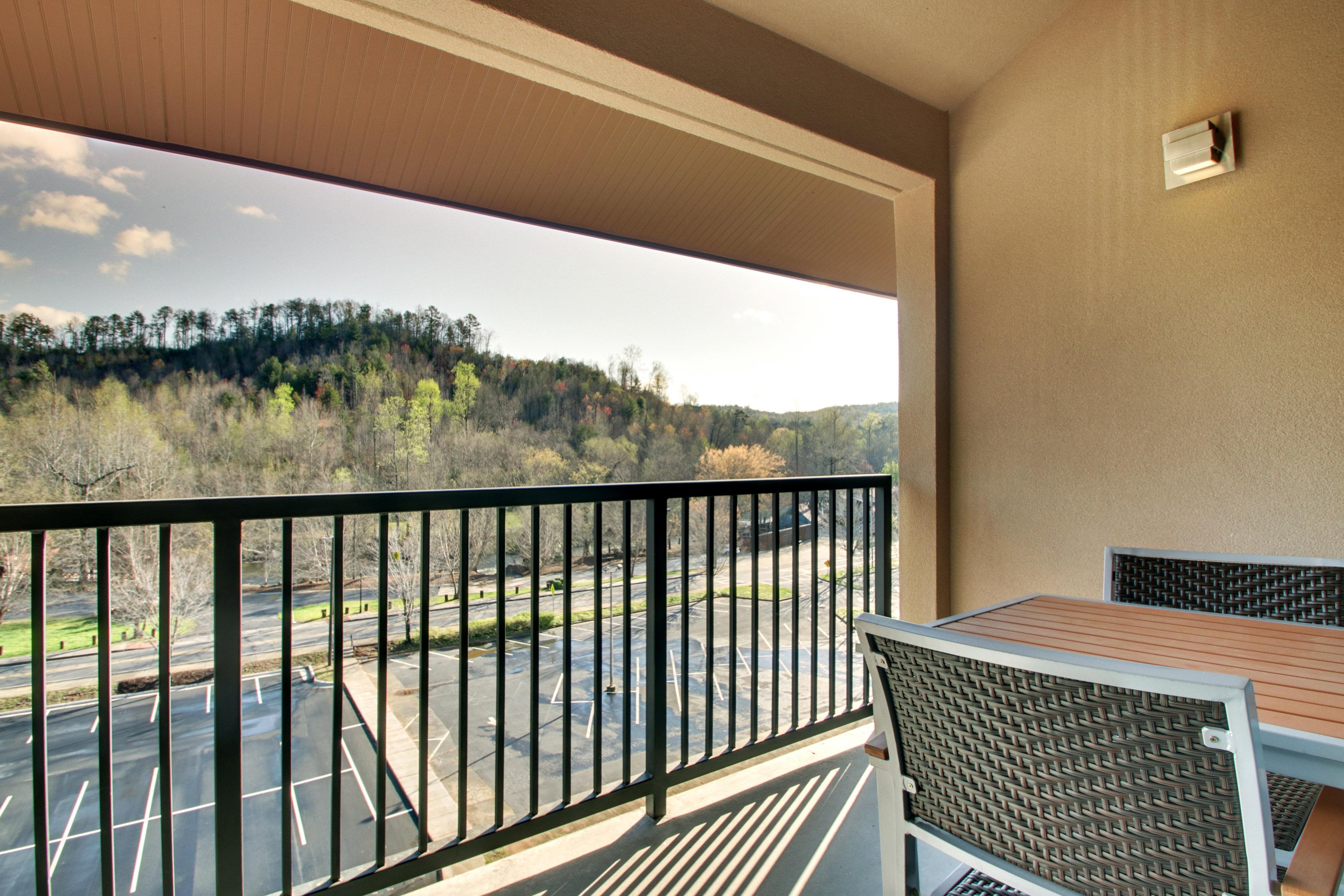 Holiday Inn Express & Suites Helen By Ihg Exterior foto